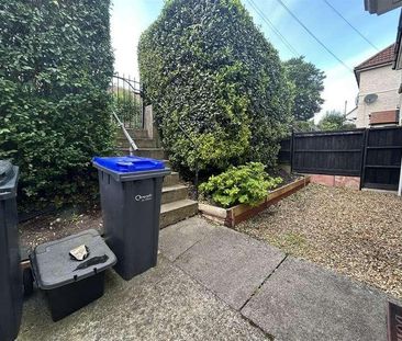 Devizes Road, Salisbury, SP2 - Photo 1