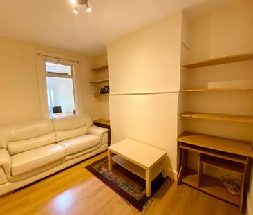 4 bedroom house to rent - Photo 3