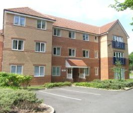 2 BEDROOM Apartment - Ground Floor - Photo 2