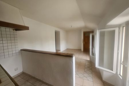 Camaret sur Aigues centre, T3 avec cave - Photo 2