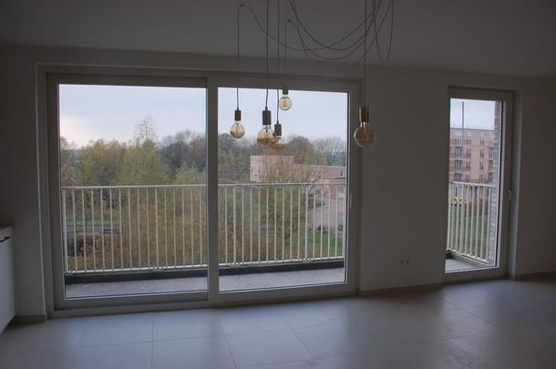 Appartement te huur - Photo 1