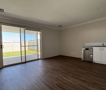 Coastal living at its finest! - Dual Key Living - Photo 1