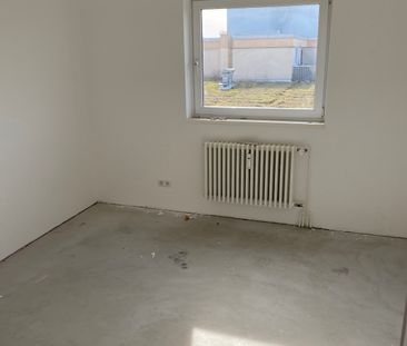 3-Zimmer-Wohnung mit separaten WC sucht Nachmieter // 4.OG links - Photo 2