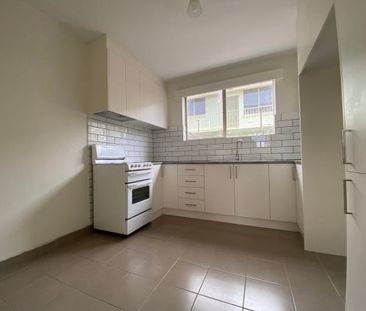 Perfect Location! - Photo 2