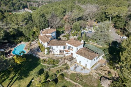 Propriété d'exception de 900 m² – Domaine privé de 5 hectares - Photo 4