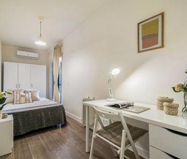 Paseo de la Reina Cristina, Madrid, Community of Madrid 28014 - Photo 2