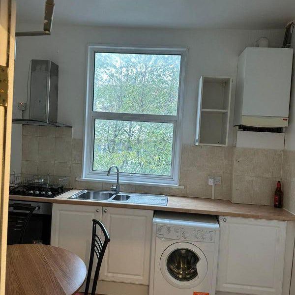 House share to rent - Photo 1