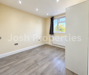 5 bedroom terraced house to rent - Photo 3