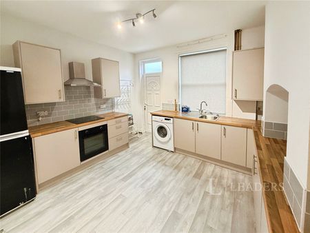 2 bedroom house to rent Garden Street, Goldthorpe, Rotherham, South Yorkshire, S63 - Photo 2