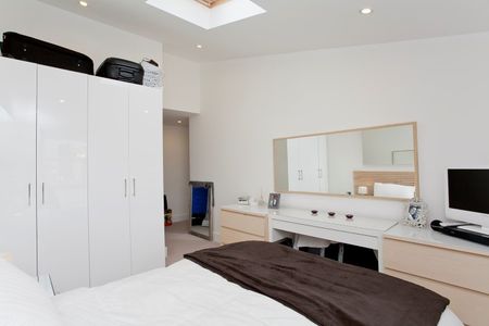 3 Bed Flat, Carpenters Place, SW4 - Photo 5