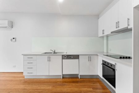Spacious Ground-Floor Living with Private Courtyard in Prime Caulfield North Location - Photo 3