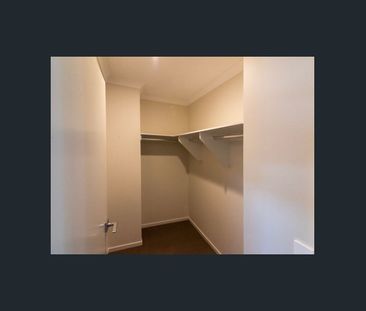 Spacious 4-Bedroom Family Home in Bloom Estate - Photo 3