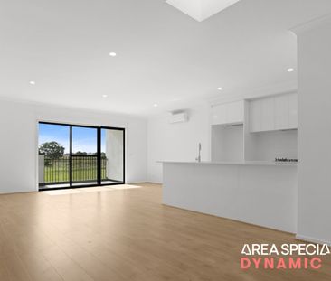 Modern Comfort in the Heart of Epping! - Photo 2