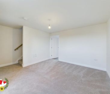 Laurie Close, Yate, Bristol - Photo 1