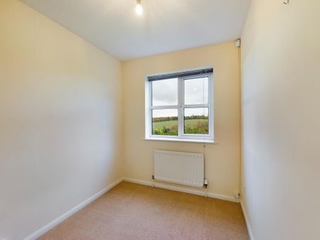 3 bedroom detached house to rent - Photo 3