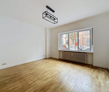Appartement met 1 slaapkamer en terras te huur in Uccle - Photo 1