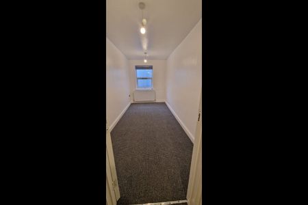 3 Bed Flat, Earlsfield Road, SW18 - Photo 3