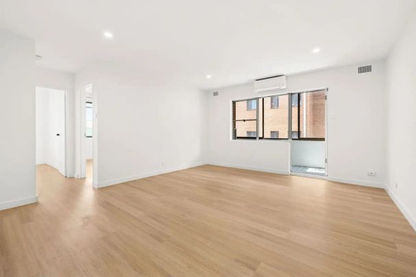 “Freshly Renovated Apartment with Lock-Up Garage in Boutique Block of 12” - Photo 1