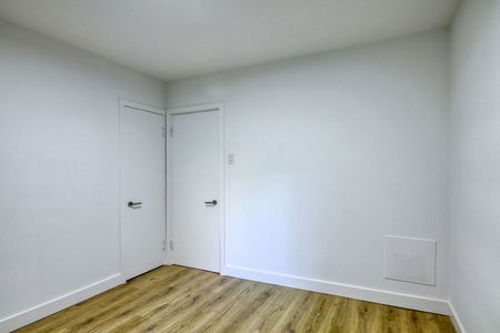 3250 Van Horne Street - Photo 4