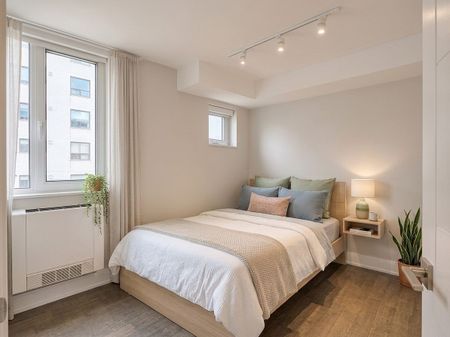 For Lease - 11 Walmer Road Unit# 304, Toronto, Ontario - Photo 4