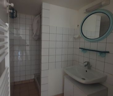 Appartement T2 - 1er étage, 41m2, proche ROSNY S/S 10mn, moyenne co... - Photo 6