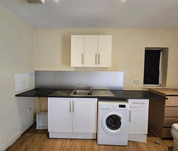139 Church Street, London N9 - Photo 5