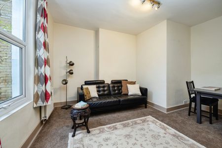 3 Bed Flat, Foulden Road, N16 - Photo 5