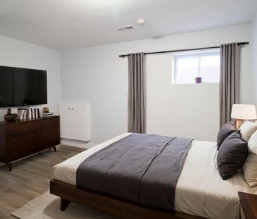 623 Niagara St, St. Catharines - 2 Bedroom Lower Unit - Photo 2