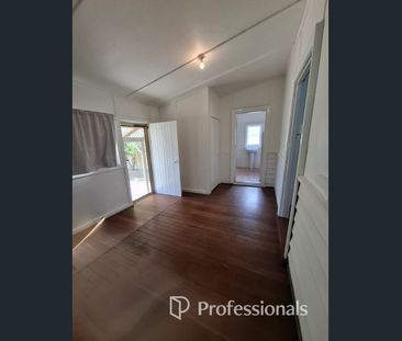 Timeless 1920s South Bunbury Character Home - Photo 3