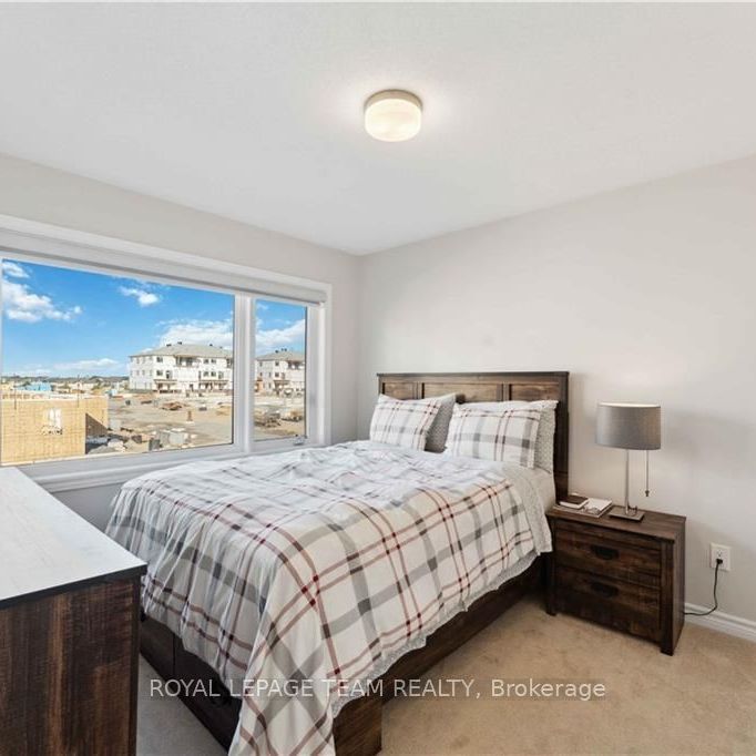 For Lease - 4118 Obsidian Street, Barrhaven, Ontario - Photo 1