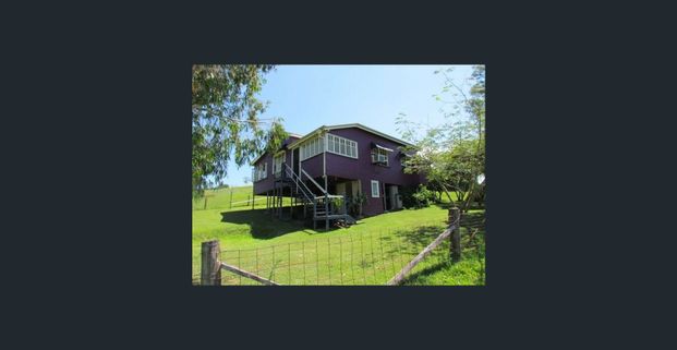 Charming Country Escape in Eltham - Photo 1