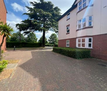 Flat to rent on - Photo 1