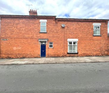 5 bedroom end of terrace house to rent - Photo 2