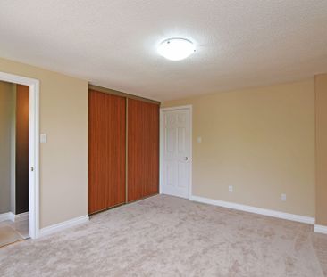 For Lease - 1387 Cobbler Lane, Oakville, Ontario - Photo 5