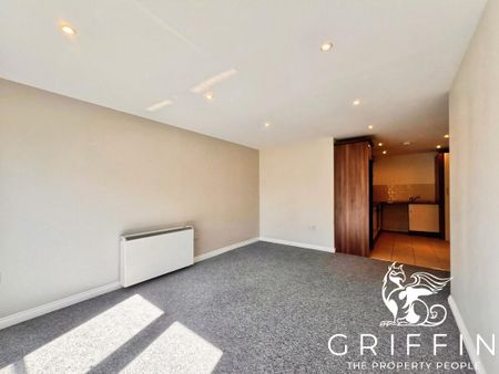 Lansdowne Road, Tilbury, RM18 - Photo 5