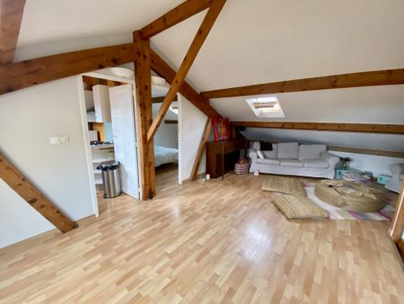 Location Appartement 4 pièces 68m² HYERES 83400 - Photo 3