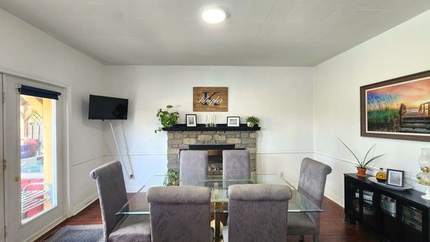 For Lease - 1252 Shore Acres Drive, Innisfil, Ontario - Photo 1