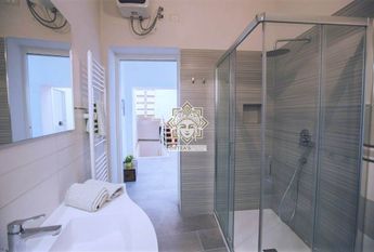 Casa con terrazzo vista mare