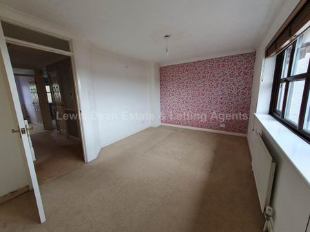 3 bedroom terraced house to rent - Photo 2