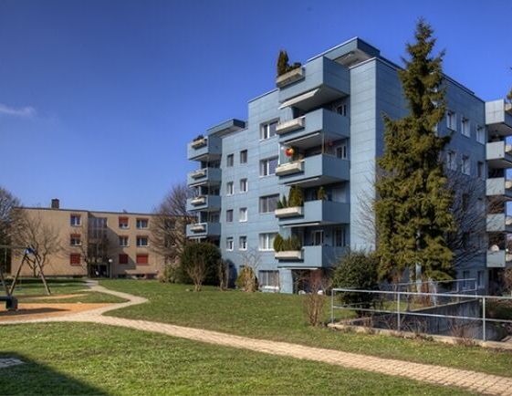 Sleek apartment for rent - Photo 1