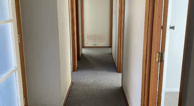 Freshly Renovated in Chartwell - Photo 1