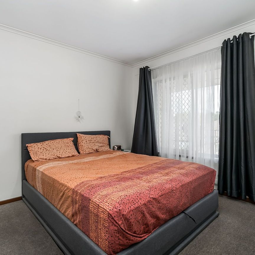 Cozy 2-Bed Unit in Prime Location - Photo 1
