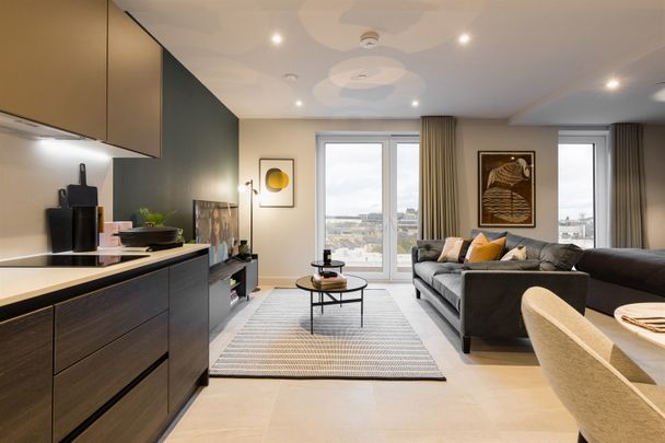 EM448 - Moda, The McEwan (Edinburgh) - Photo 1