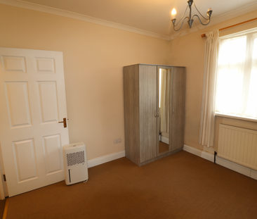 2 bedroom ground floor maisonette to rent - Photo 5