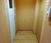 Kawalerka z CO w samym centrum, wysoki parter! - Photo 3