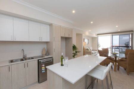 Love the Beach, Ocean Views, Sunsets & a Swim before Work then this is just for you! - Photo 3