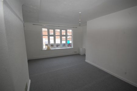 Ford Road, Upton Wirral, 1 bedroom, Flat - Above Shop - Photo 2