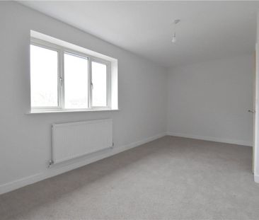 Delightful 2 bedroom end of terrace house situated in the popular v... - Photo 4