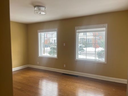 For Lease - 159 Avondale Avenue, Toronto, Ontario - Photo 3