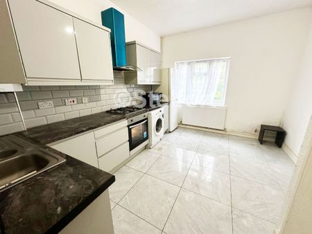 Bromley Road, BR1, London - Photo 5